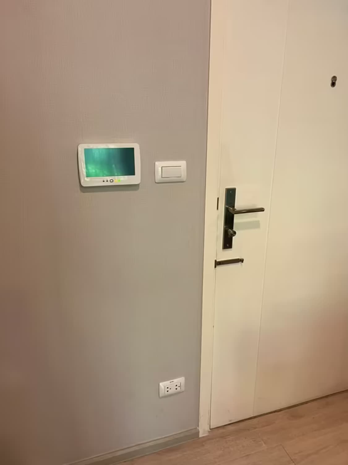  - Image 3