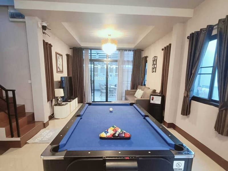 4 Bed House for Rent in Hang Dong District