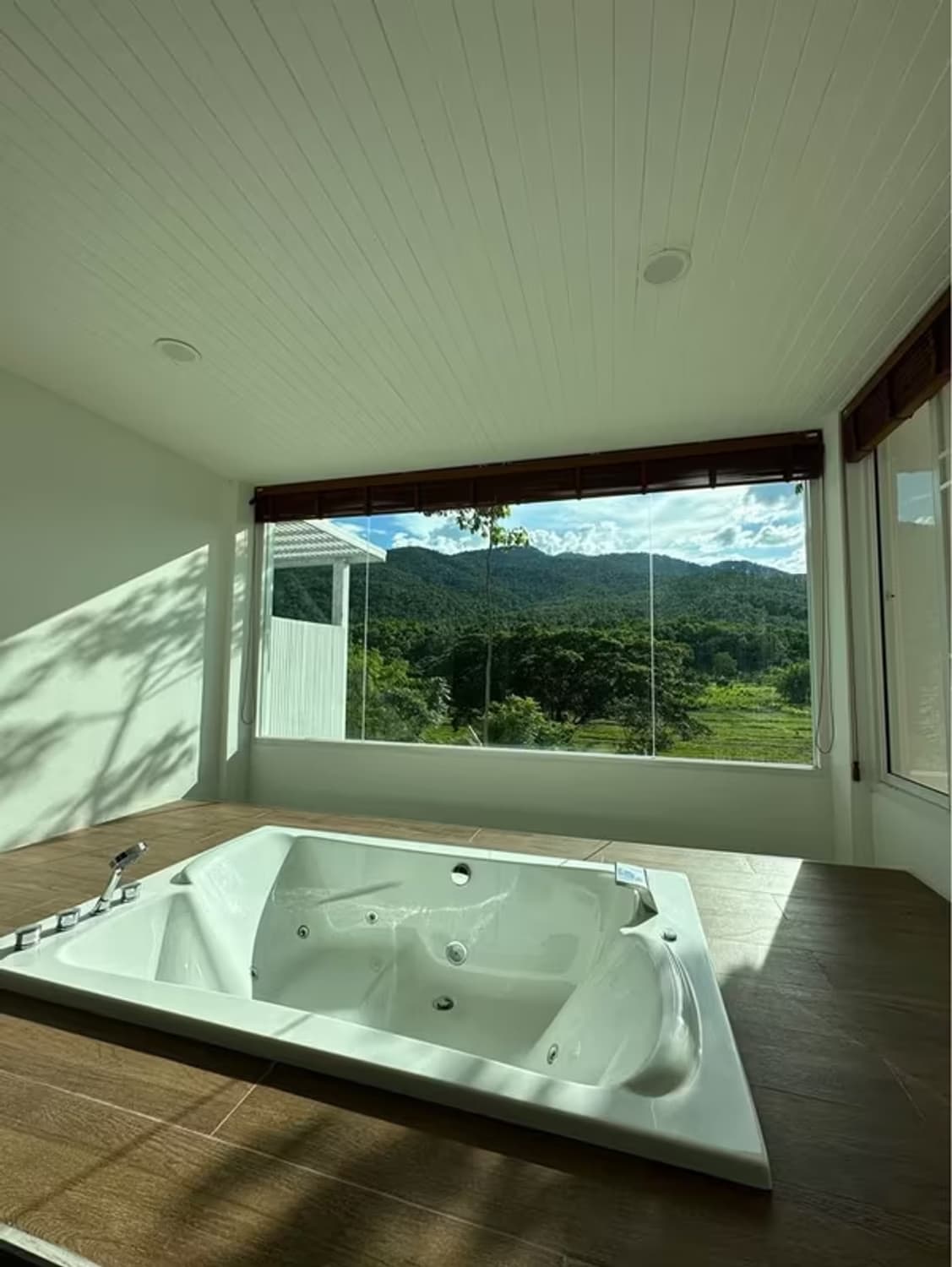 4 Bedroom House - Image 3