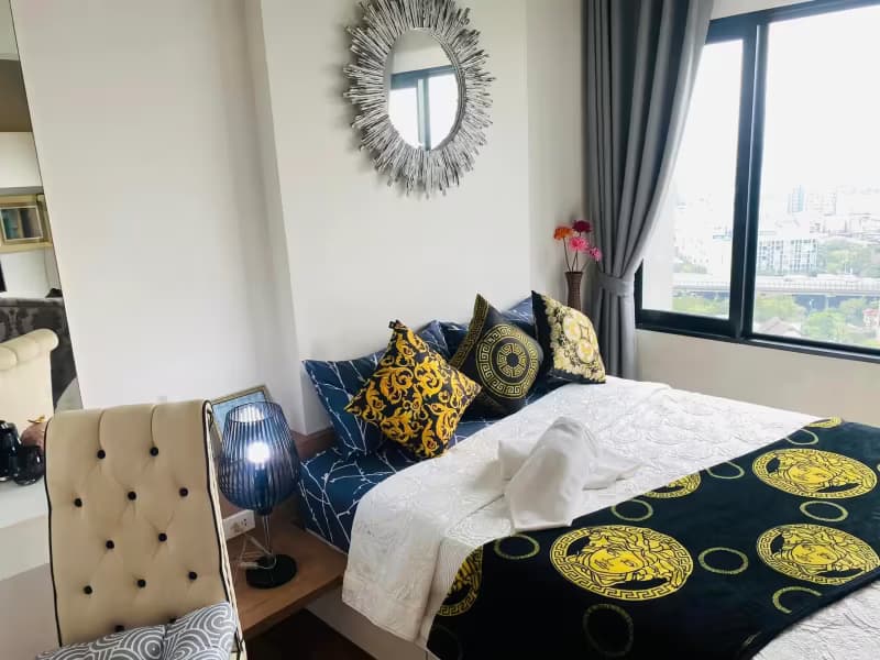 Condo for Rented at Blocs 77