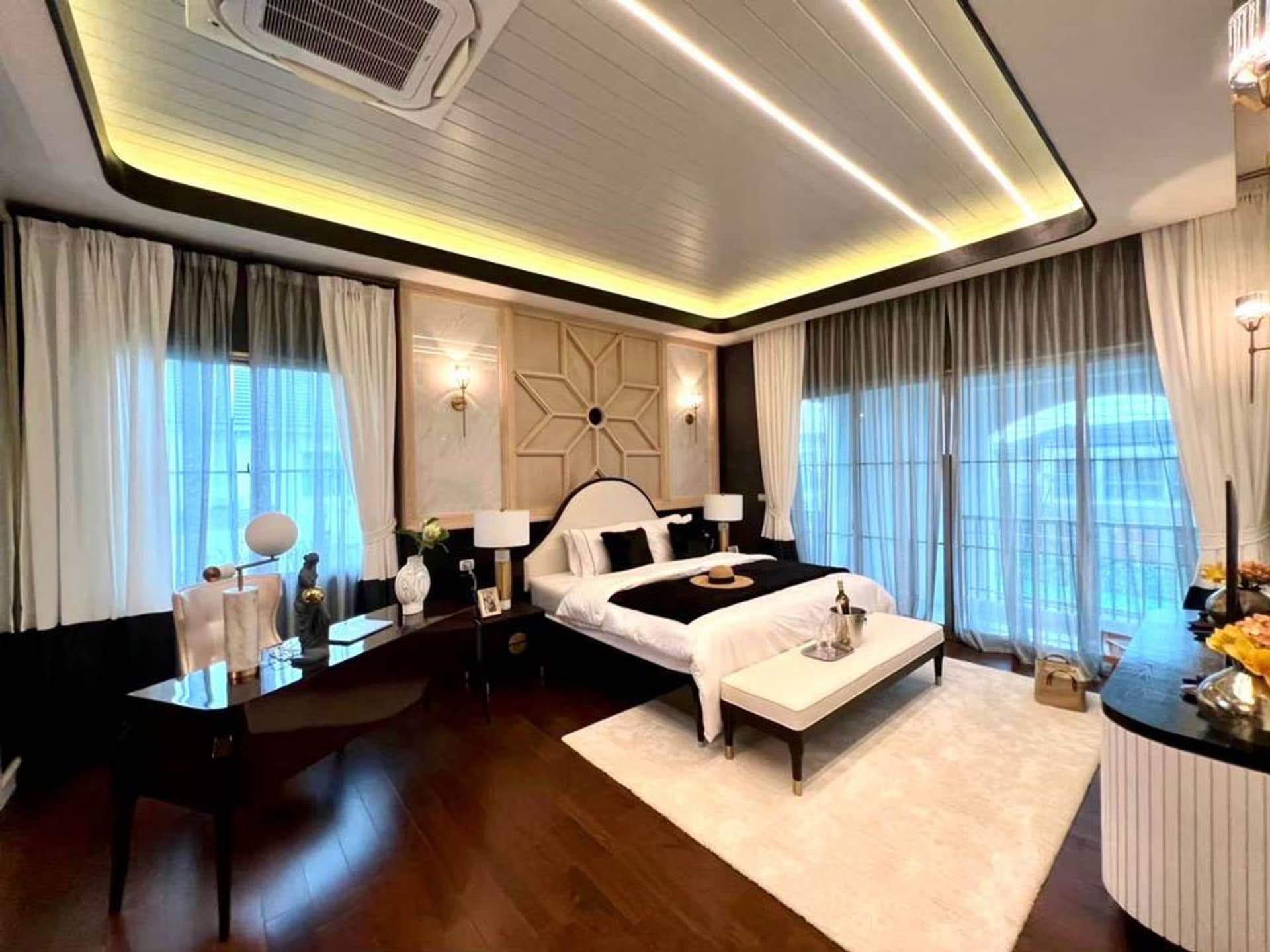 4 Bedroom House - Image 15
