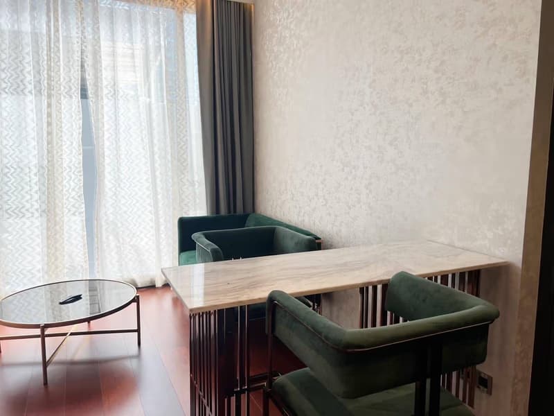 1 Bedroom Condo