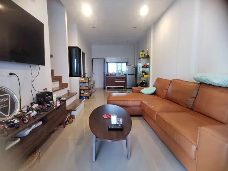 4 Bedroom Townhouse