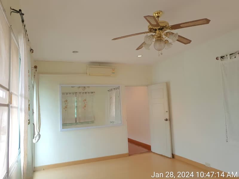 4 Bed House for Rent and Sale in San Kamphaeng