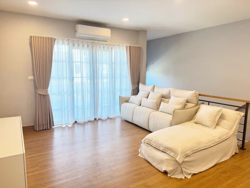 4 Bed House for Rent and Sale in Bang Phli, Samut Prakan
