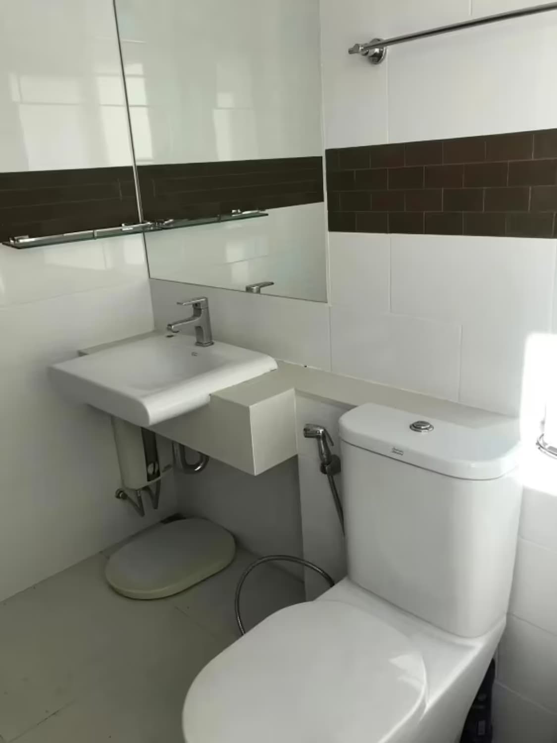 2 Bedroom Condo - Image 5