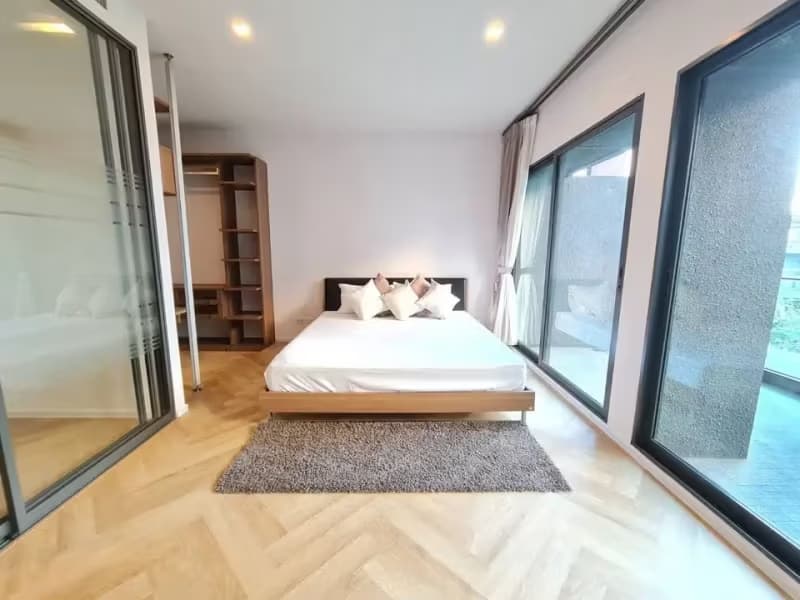 1 Bedroom Condo