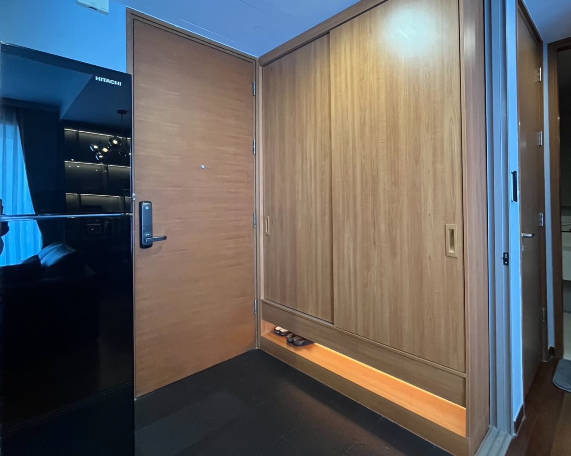 2 Bed Condo for Rent in Khlong Toei - Image 6