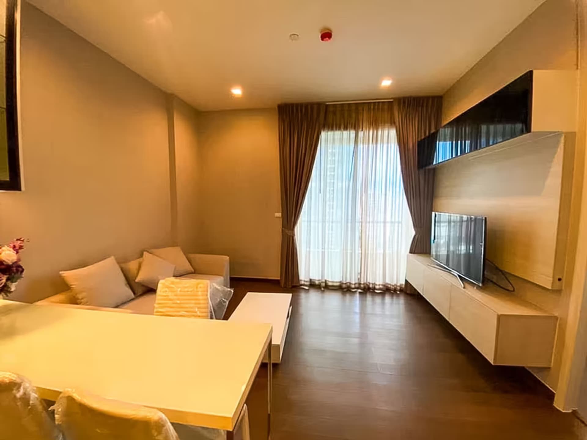 1 Bedroom Condo - Image 8
