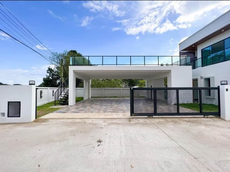 3 Bed House for Rent in Saraphi