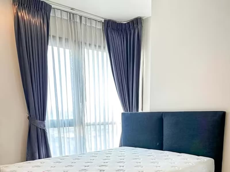 2 Bedroom Condo for Rent at Centric Huai Khwang Station
