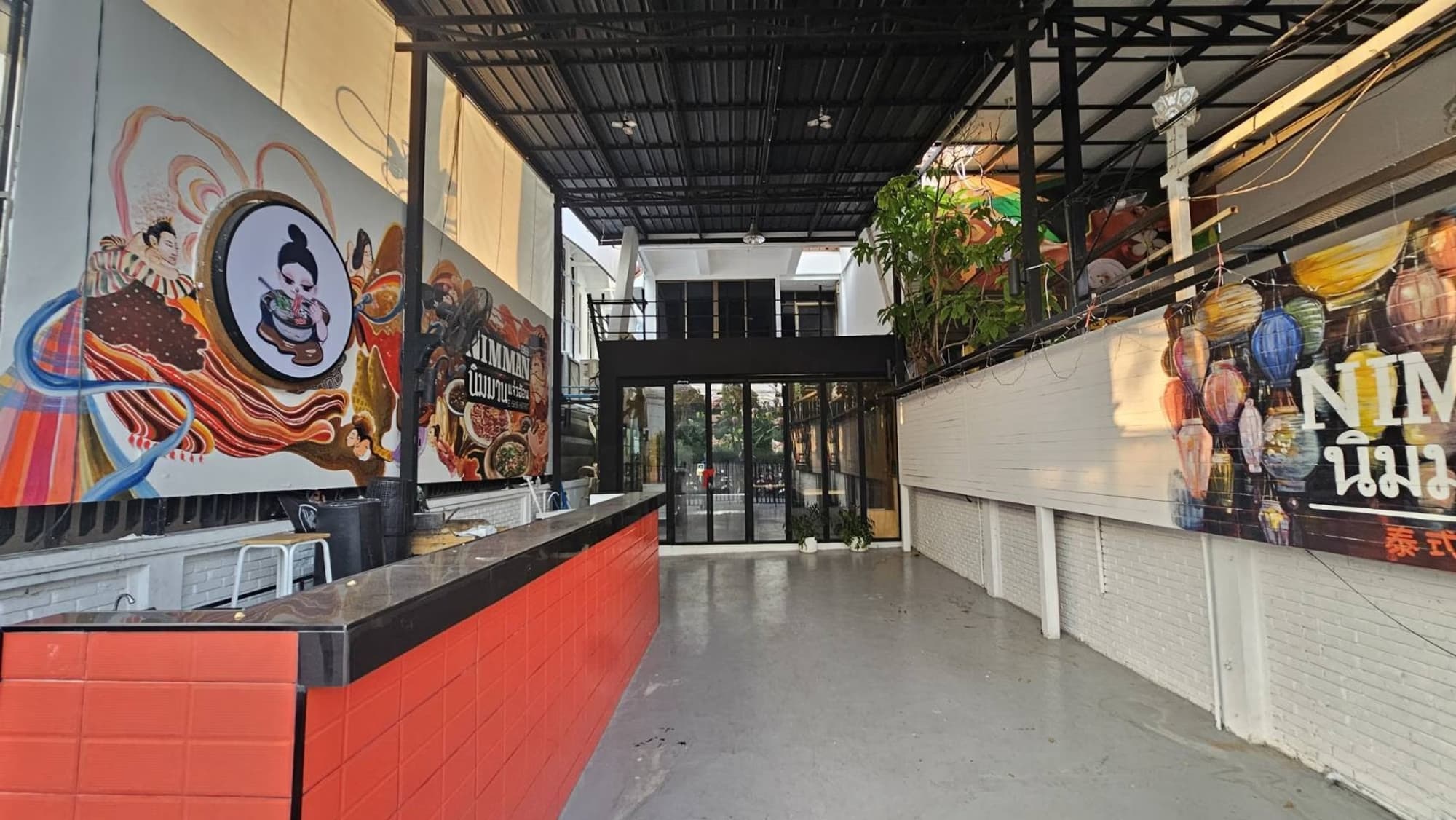 4 Bed Commercial for Sale in Mueang Chiang Mai - Image 1