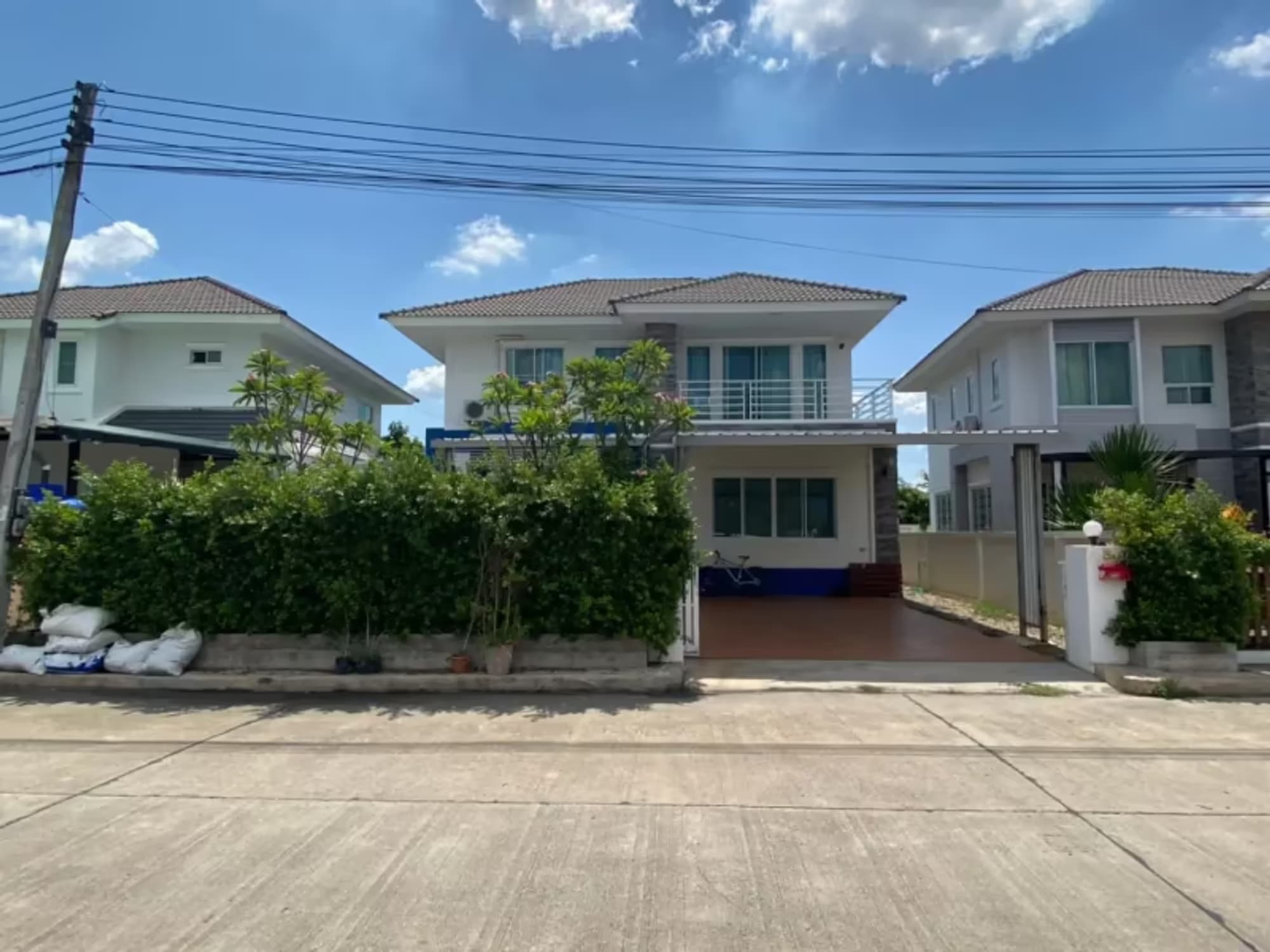4 Bedroom House - Image 1