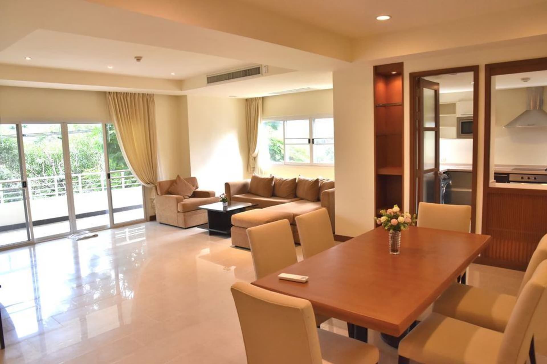 3 Bed Condo for Rent in Sathon - Image 3