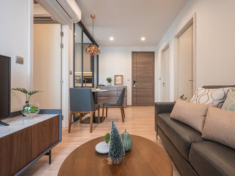 2 Bed Condo for Rent in Phaya Thai
