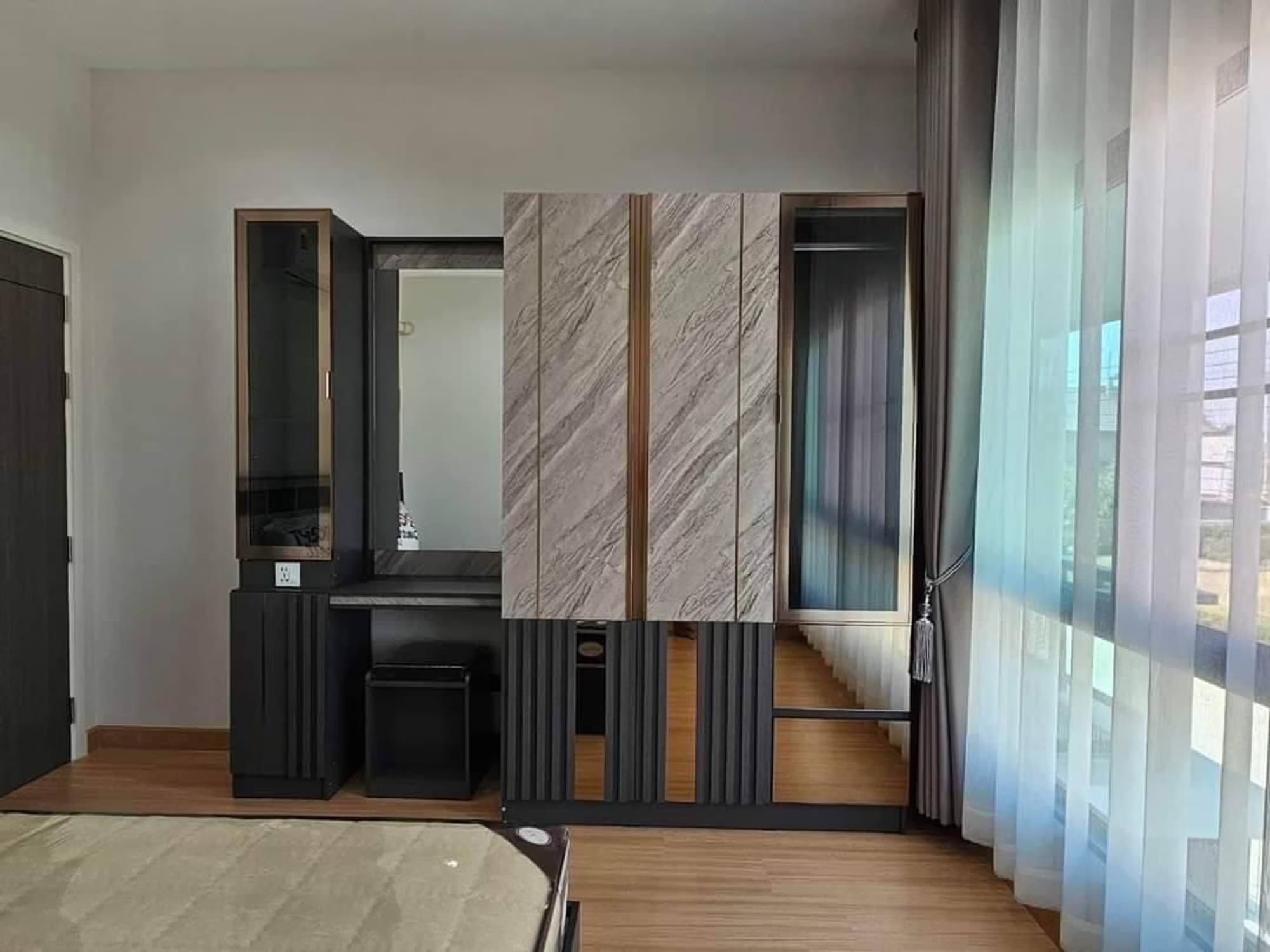 3 Bed House for Rent in Saraphi - Image 4