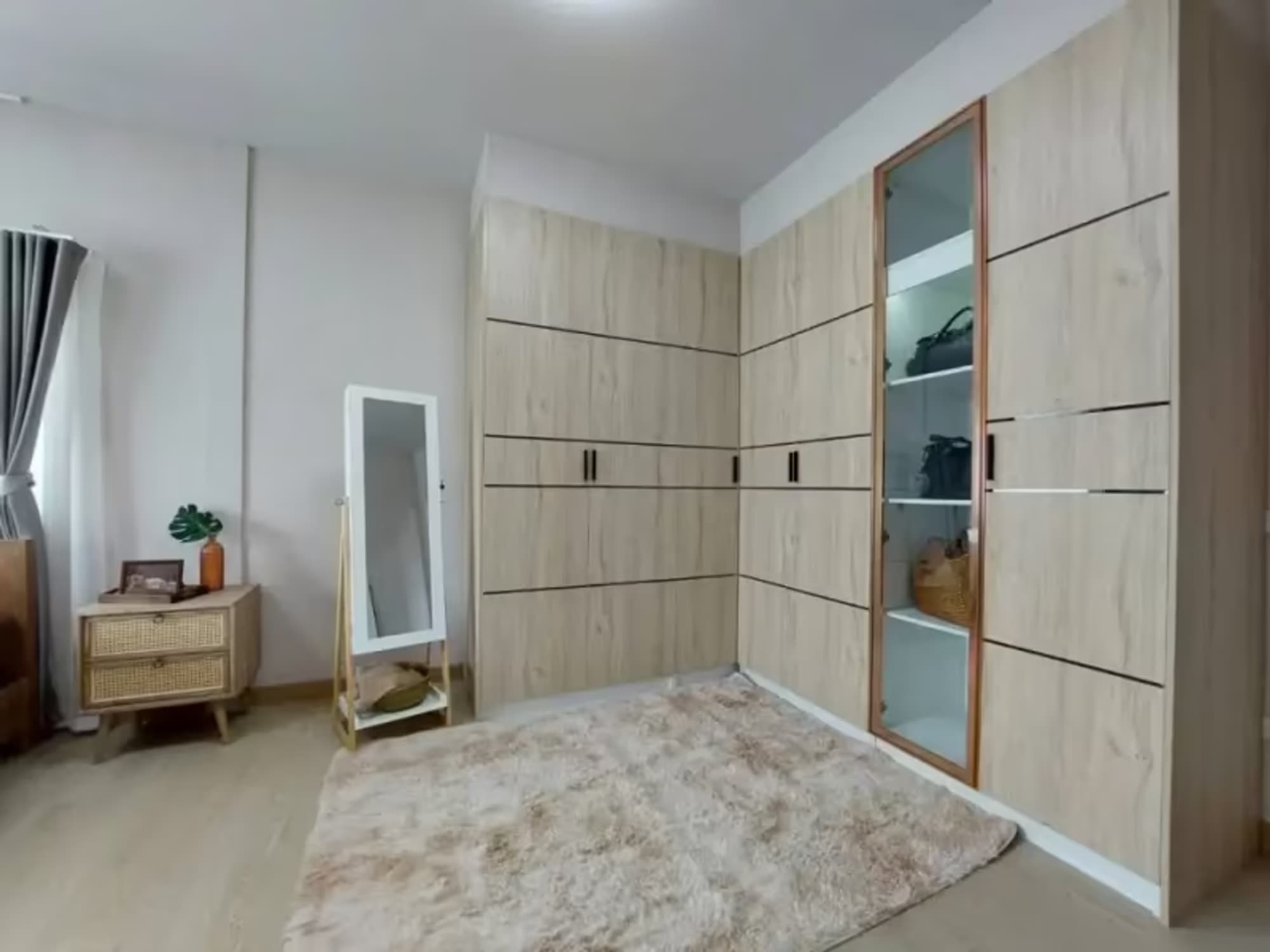 4 Bedroom House - Image 23
