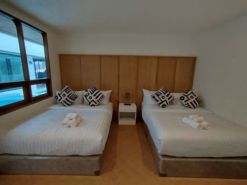 7 Bed House for Sale in San Sai District