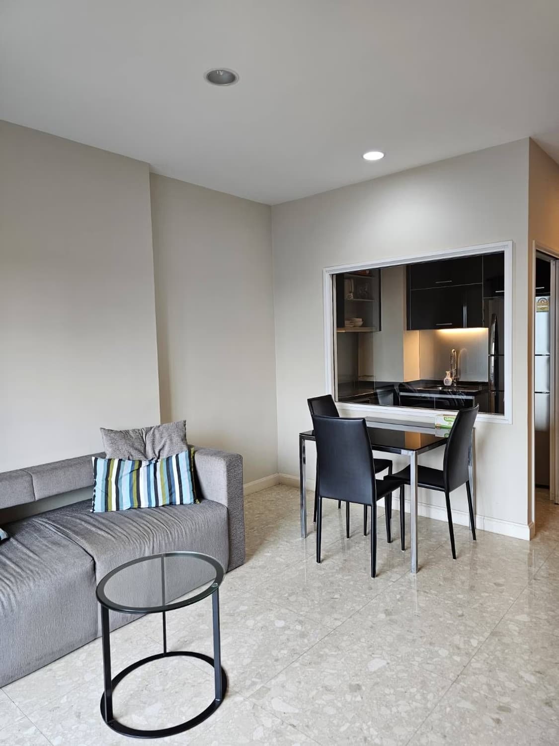 1 Bed Condo for Rent in Khlong Toei - Image 3