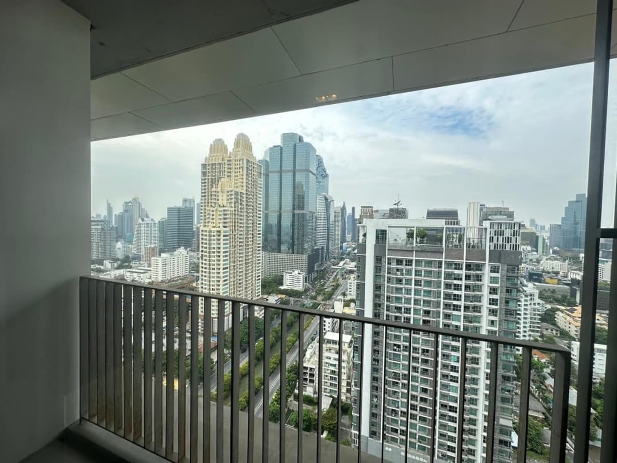 1 ห้องนอน Condo สำหรับ ขาย ใน สาทร - Image 6