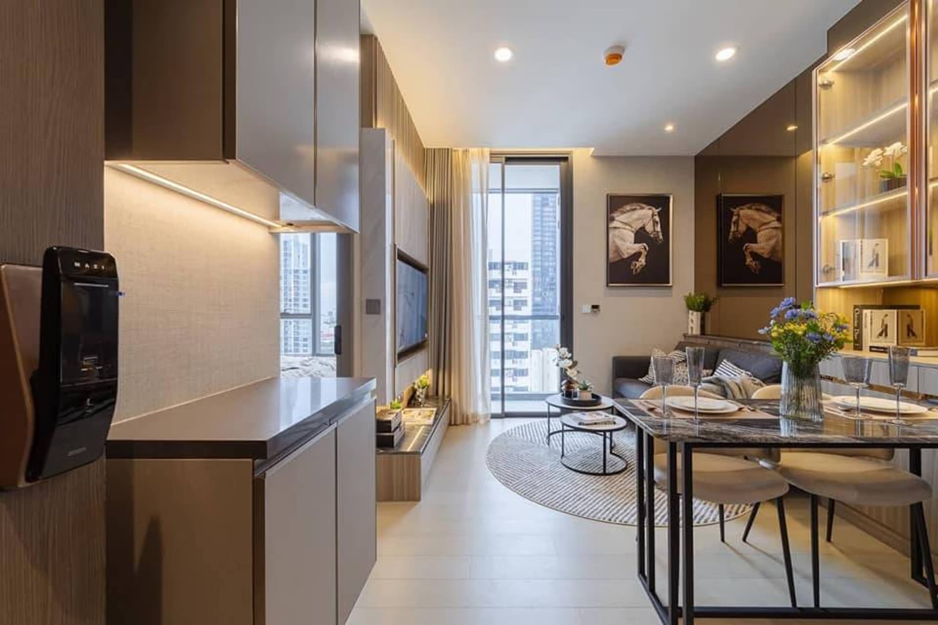 1 Bed Condo for Rent in Phaya Thai - Image 6