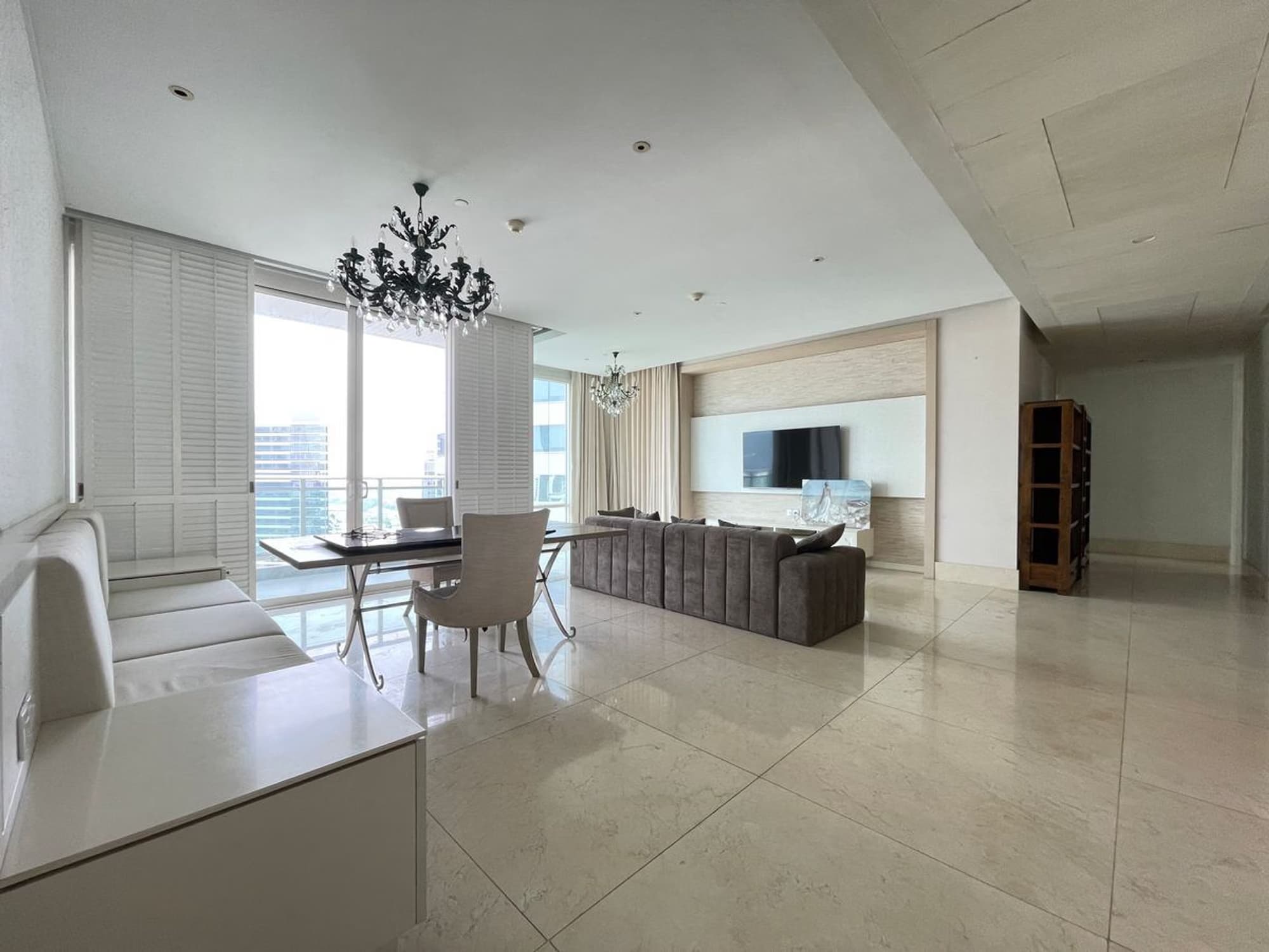 3 Bed Condo for Sale in Bang Rak - Image 4