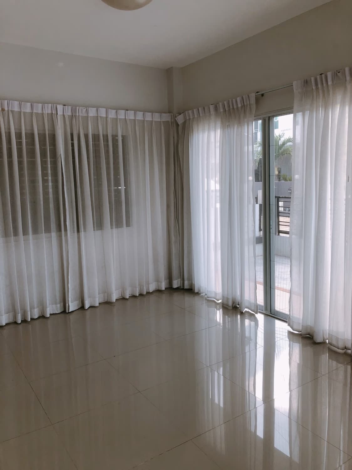 Code 1372 A single house in Harmony for rent/sale - Image 7