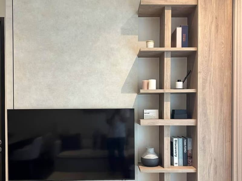 1 Bed Condo for Rent and Sale  Near Chit Lom BTS