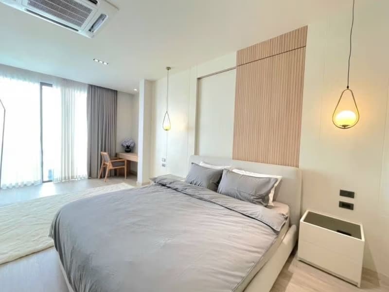 4 Bed House for Rent and Sale in San Kamphaeng District