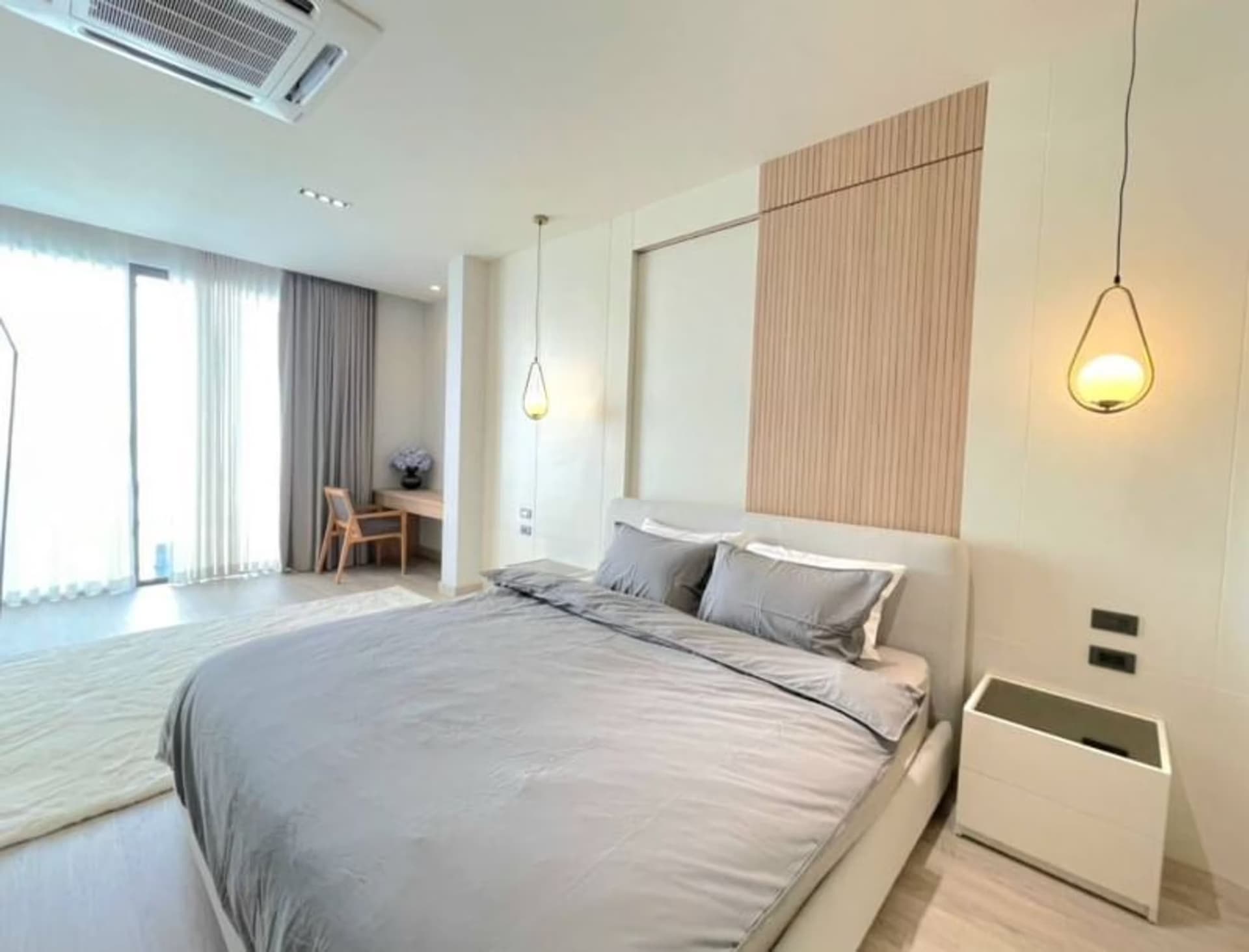 4 Bed House for Rent and Sale in San Kamphaeng District - Image 14