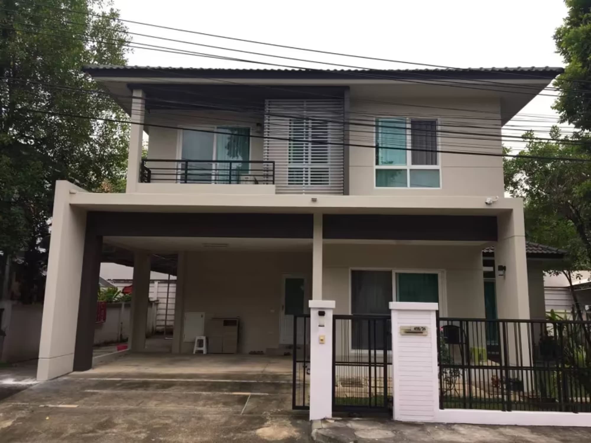 4 Bedroom House - Image 1