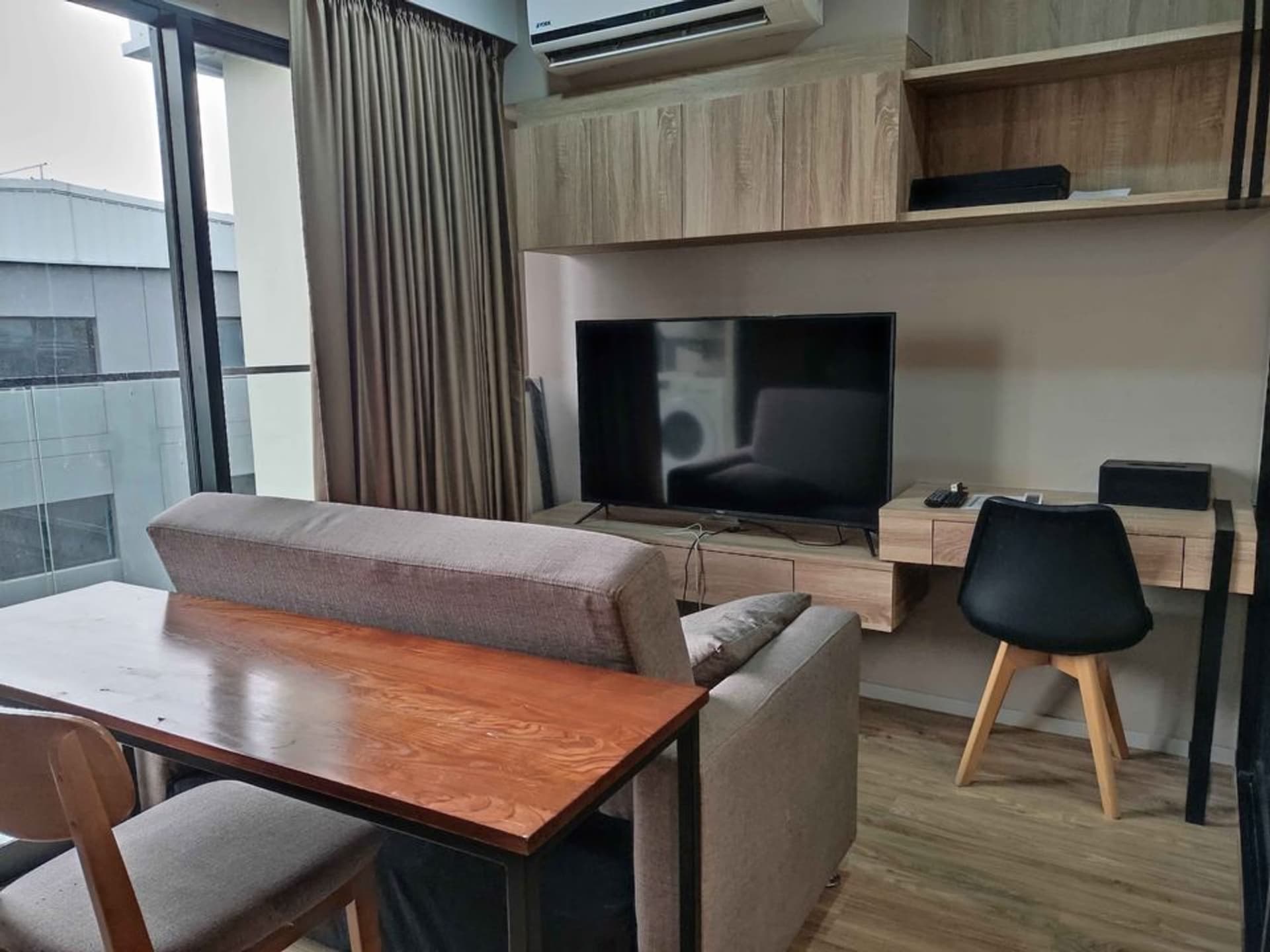 1 ห้องนอน Condo สำหรับ จำหน่าย ใน สาทร - Image 1