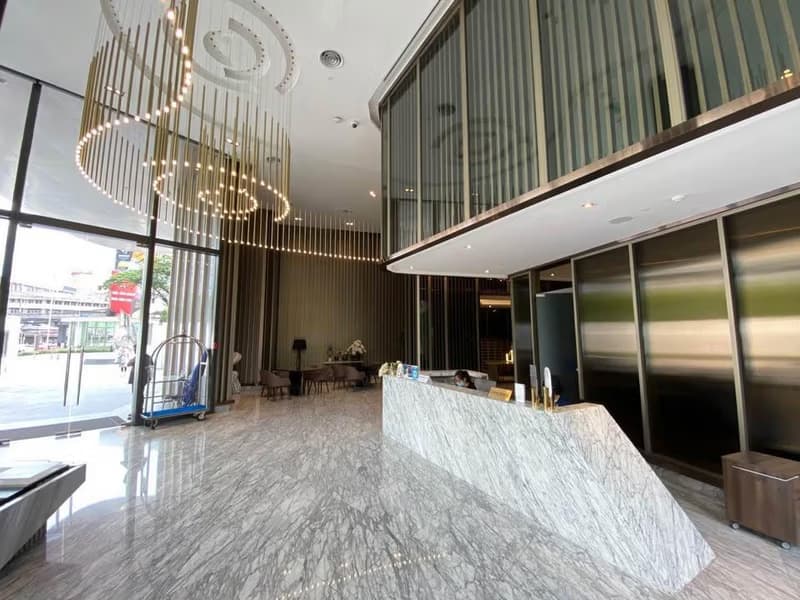 2 Bed Condo for Rent in Huai Khwang