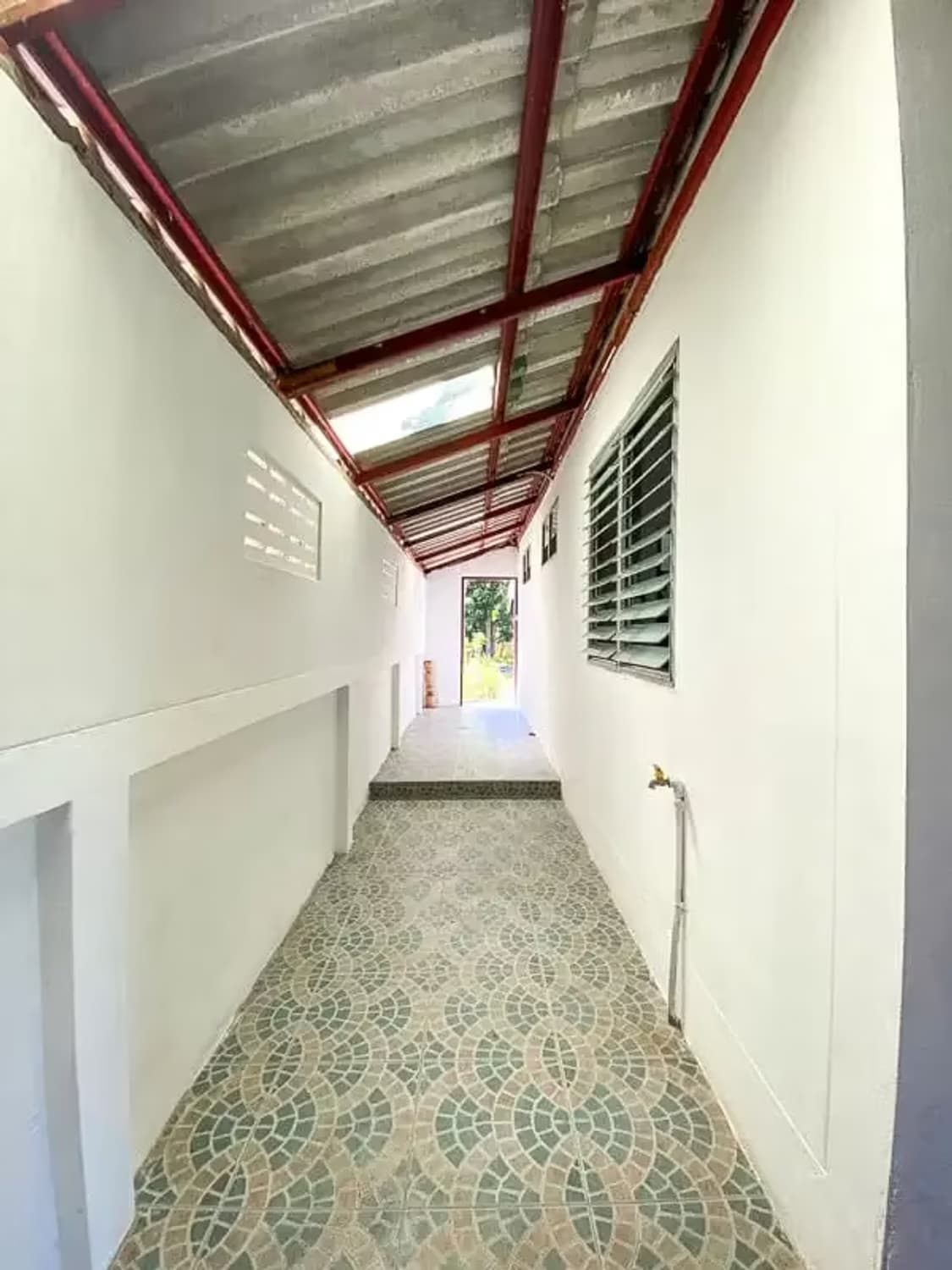 2 Bedroom House - Image 6