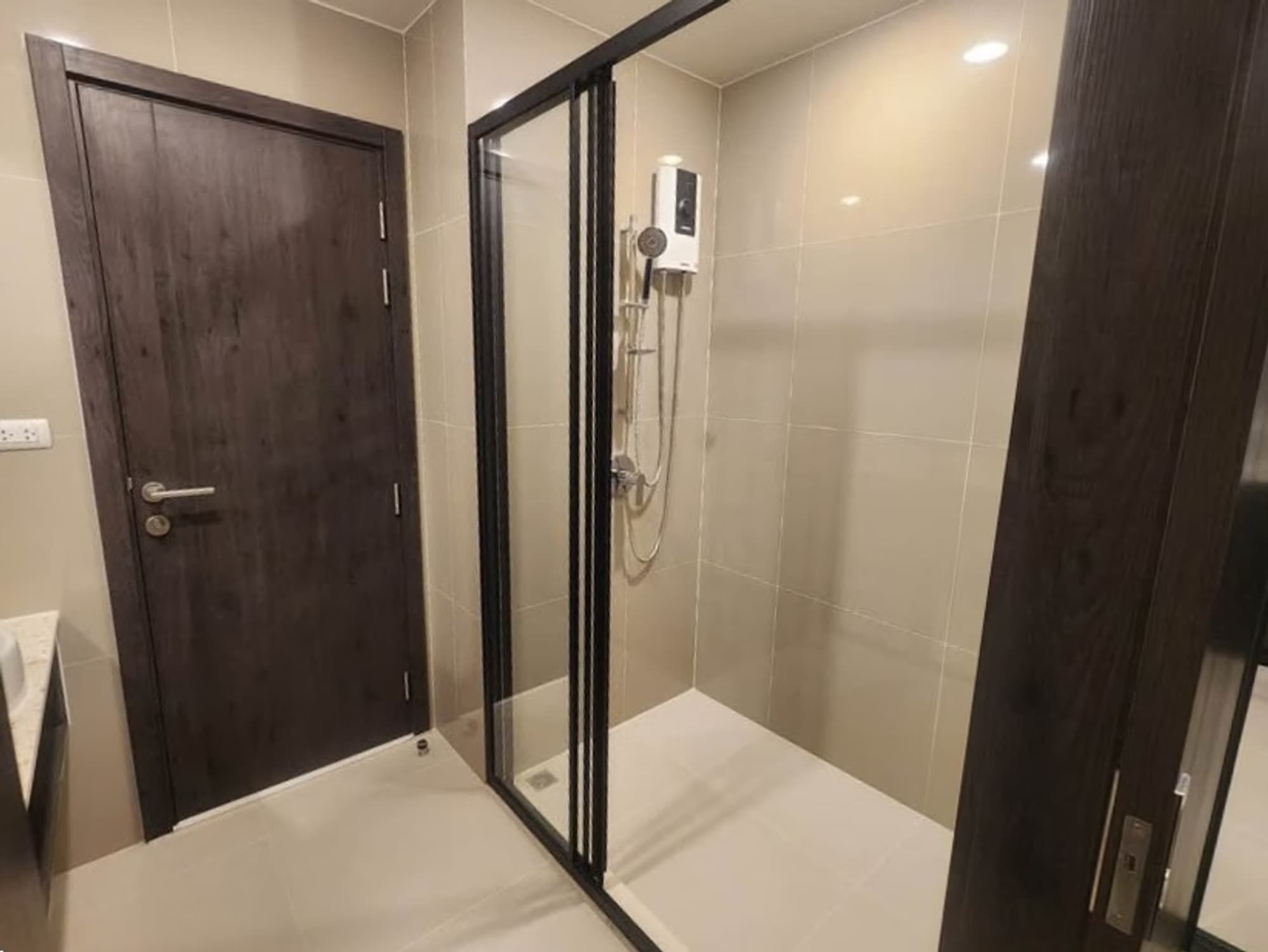 1 ห้องนอน คอนโด สำหรับ จำหน่าย ใน Huai Khwang - Image 6