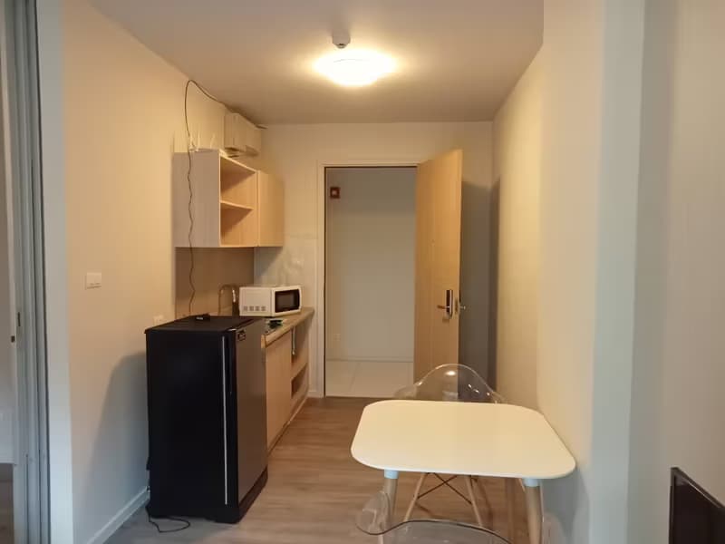 Condo for Rent at The Issara