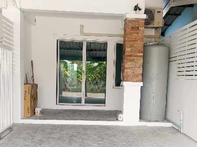 3 Bed Townhouse for Rent in Mueang Chiang Mai