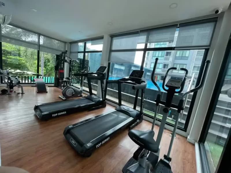 1 Bedroom Condo