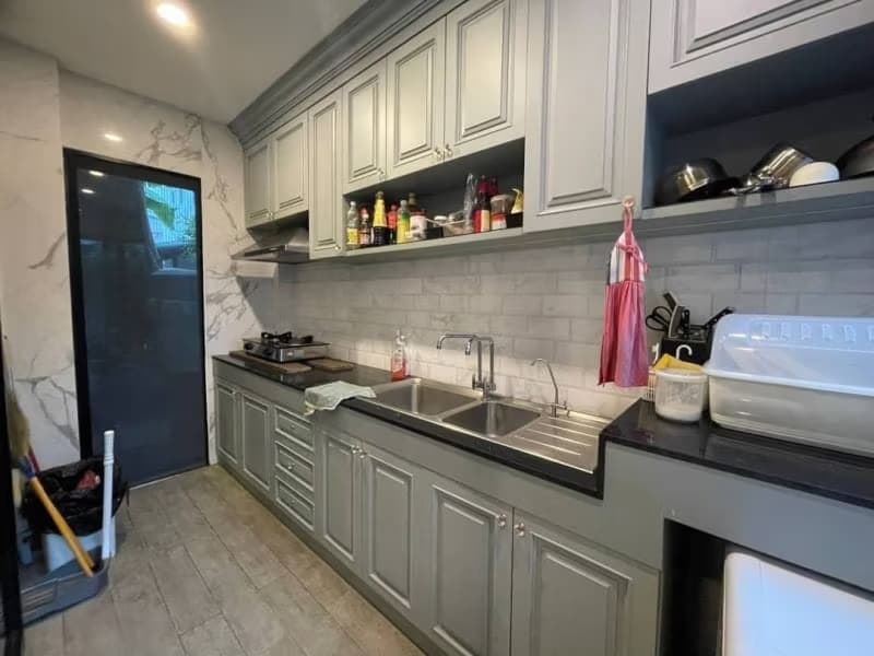4 Bed House for Sale in Bang Phli