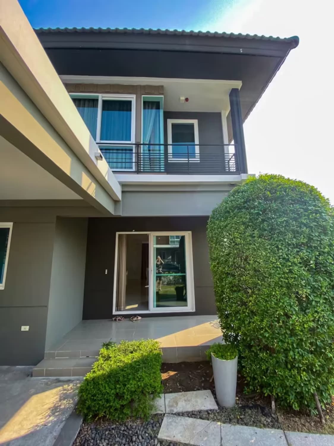 3 Bedroom House - Image 2