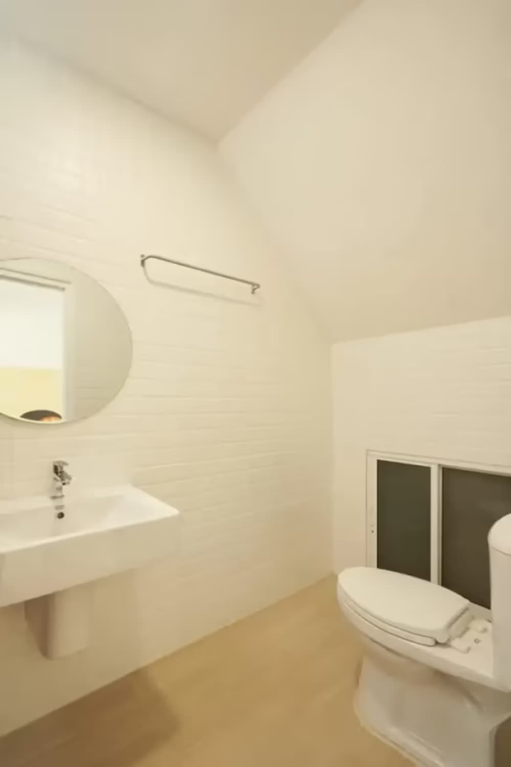 3 Bedroom House - Image 9