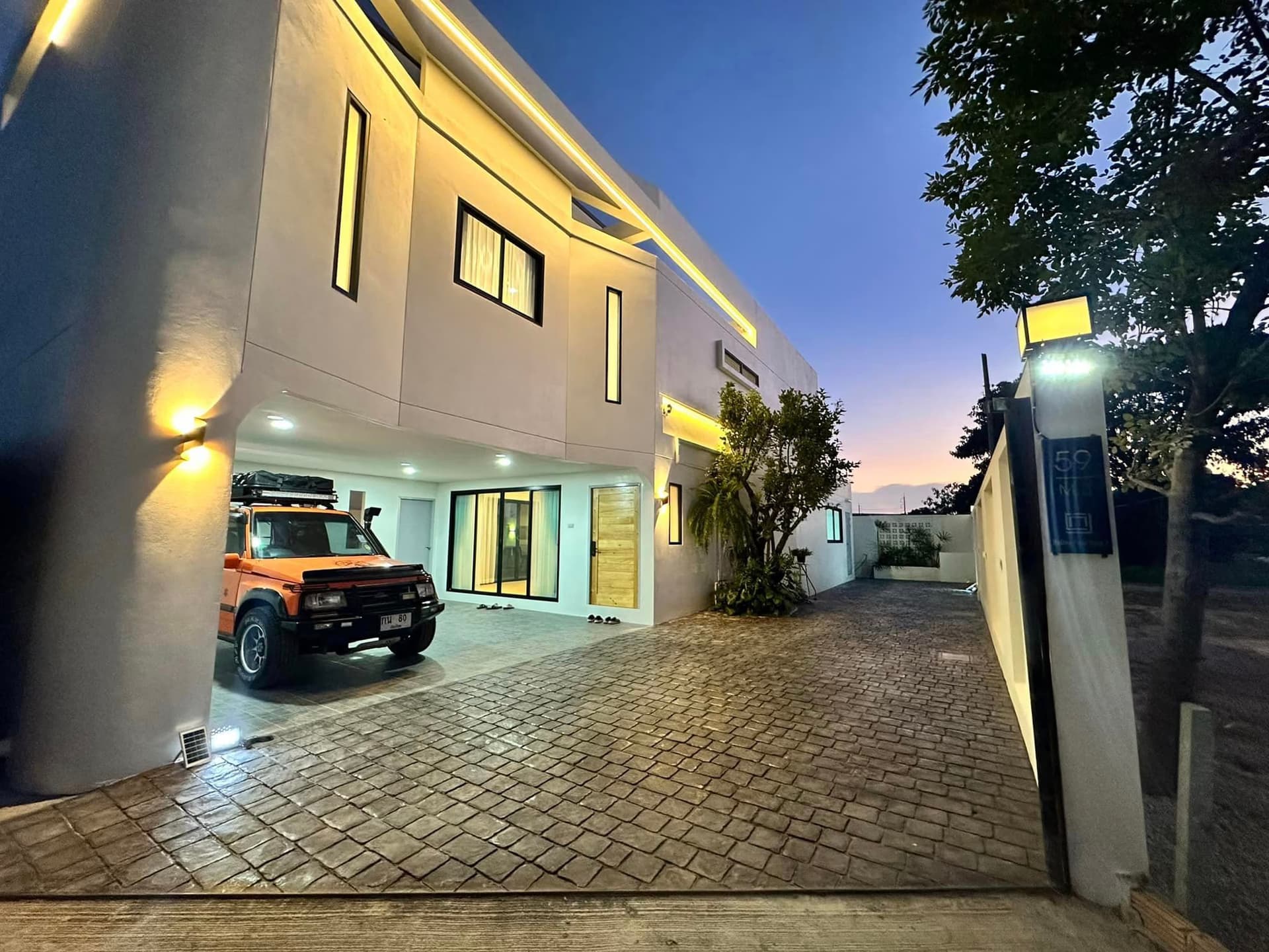 Pool Villa for Sale in San Phak Wan, Hang Dong - Image 2