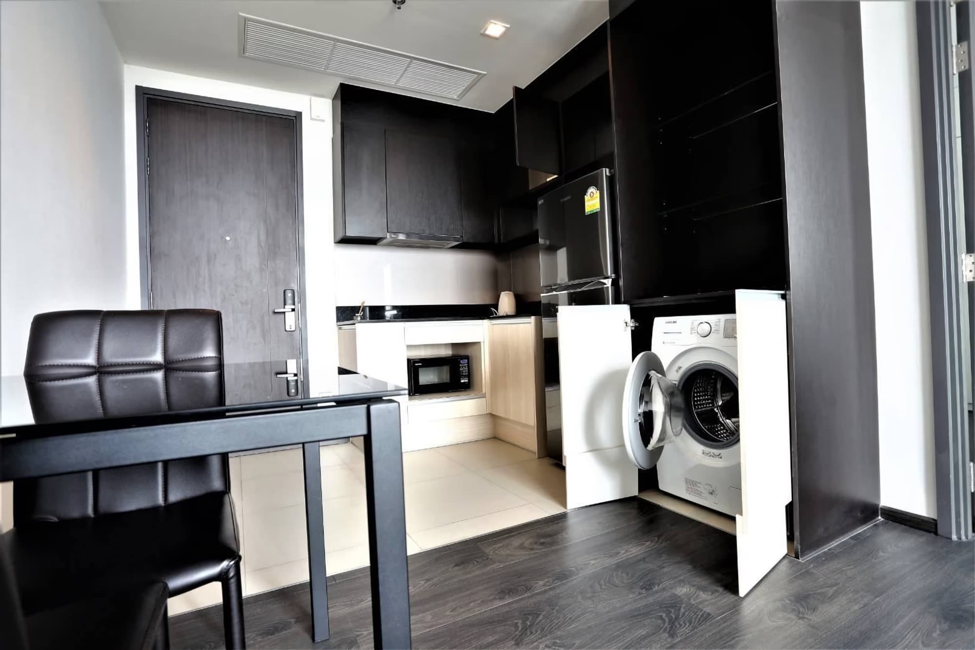 1 Bed Condo for Sale in undefined - Image 6