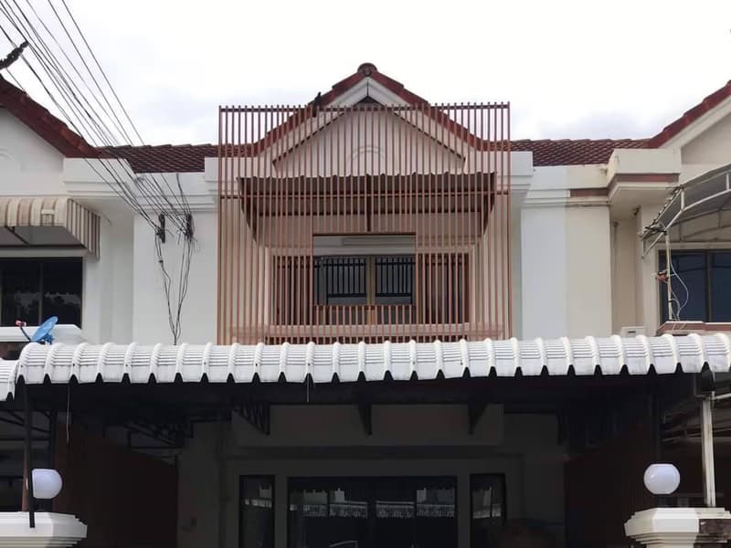 2 Bed Townhouse for Rent in Mueang Chiang Mai District