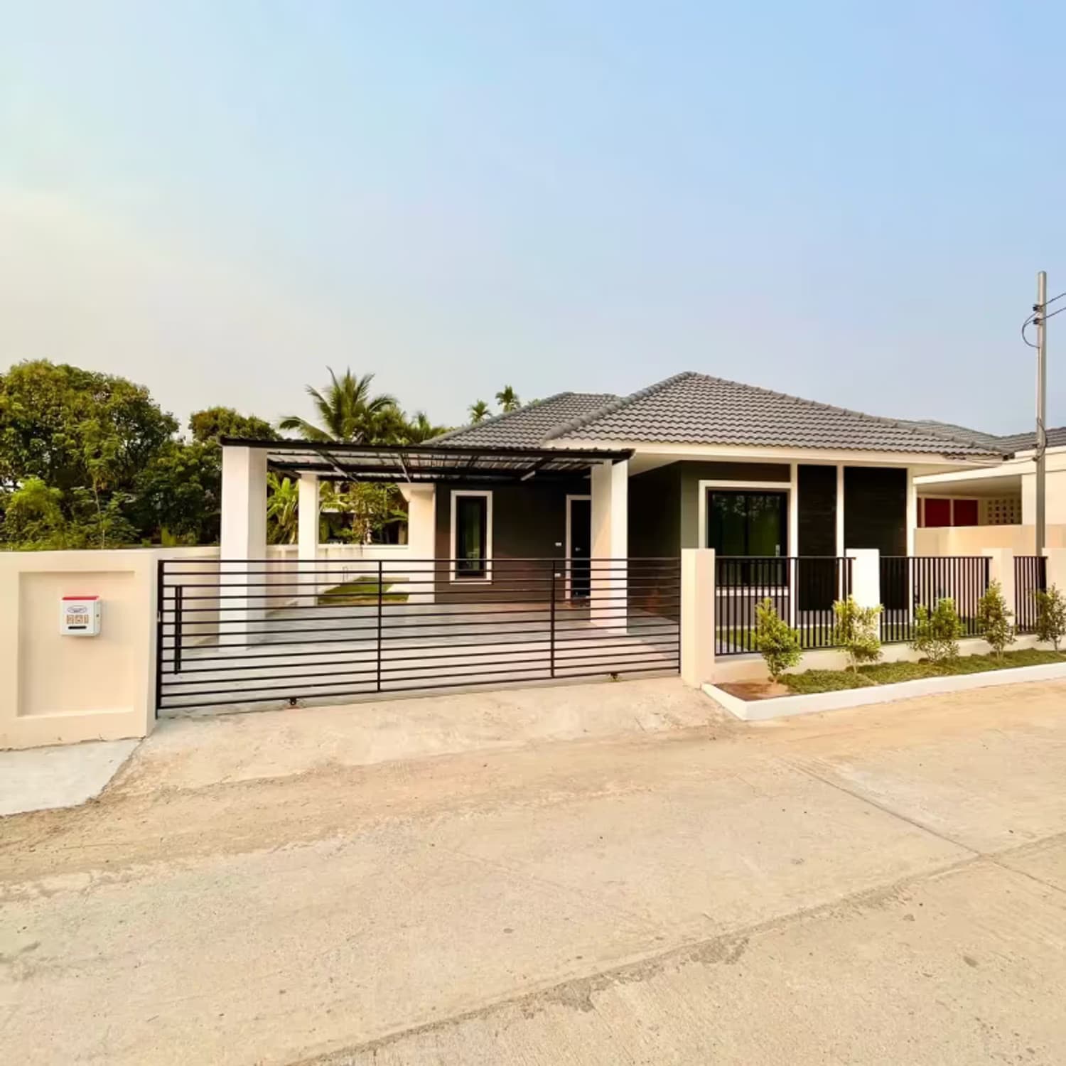 3 Bedroom House - Image 2