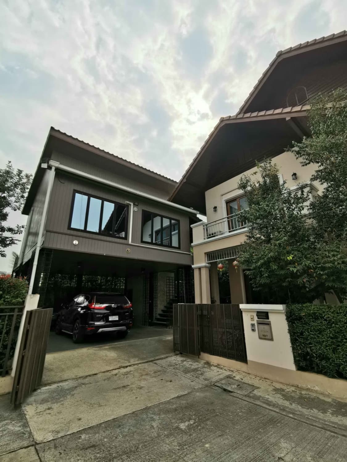 4 Bed House for Rent and Sale in San Kamphaeng - Image 22