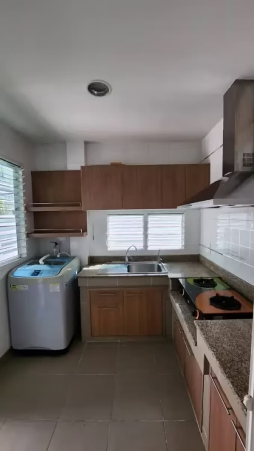 3 Bedroom House - Image 7