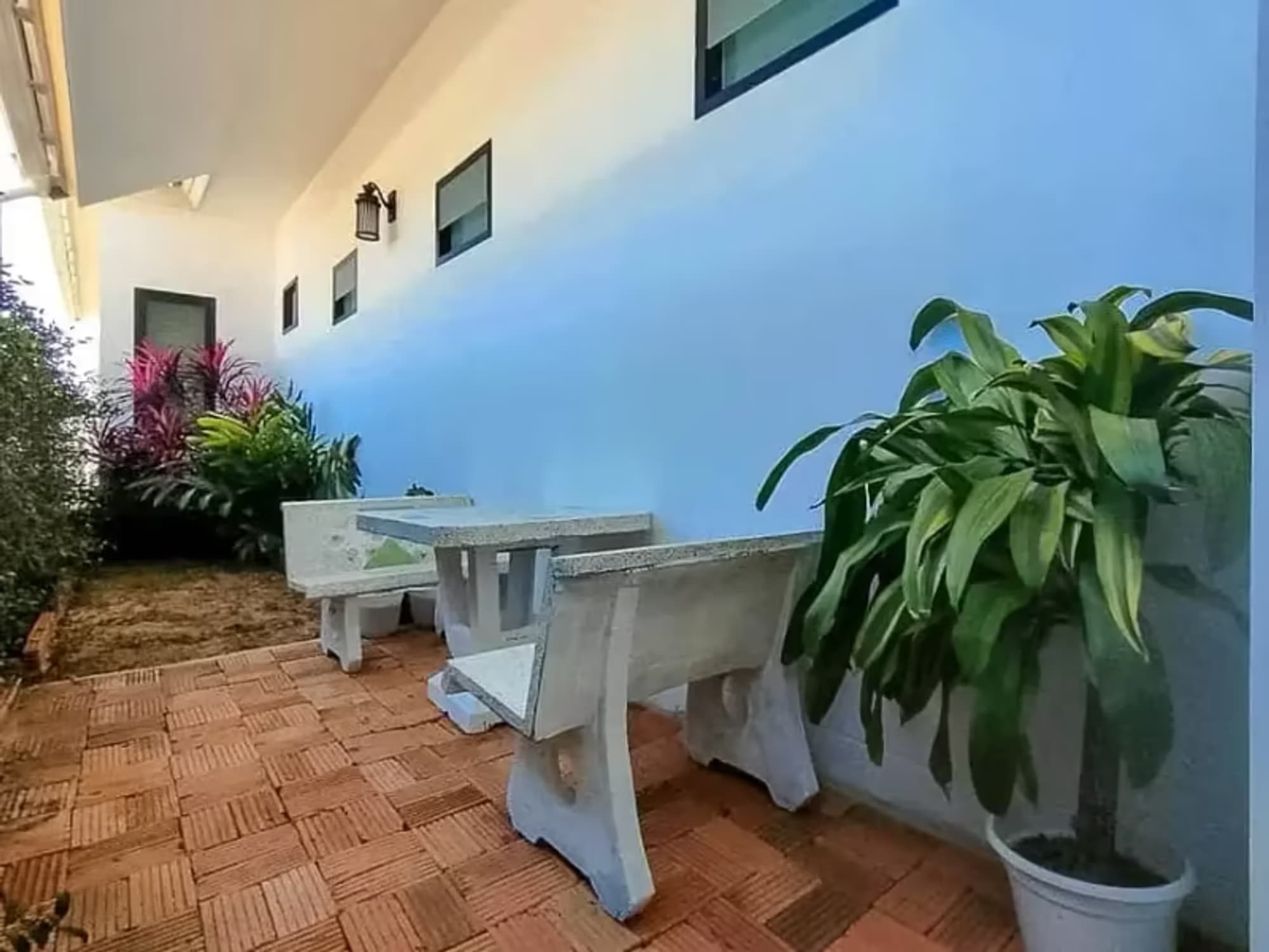 4 Bedroom House - Image 1