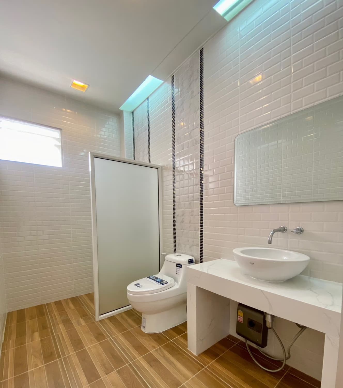 3 Bedroom House - Image 8