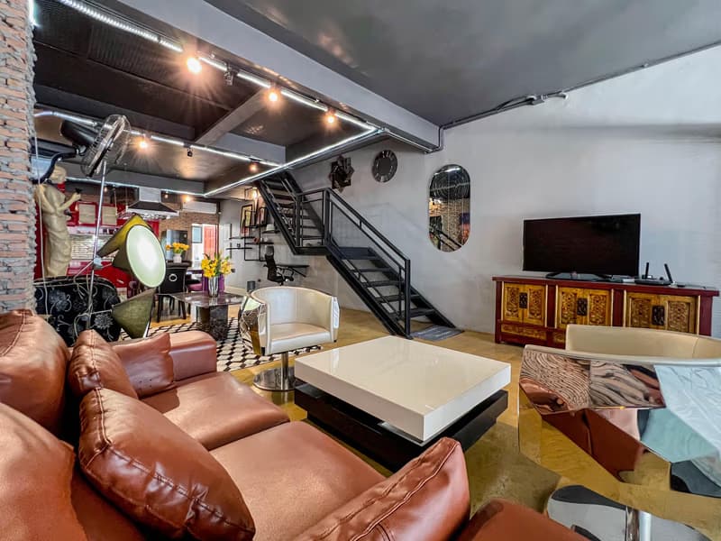 Townhouse for Sale in Old City. Good Investment Property